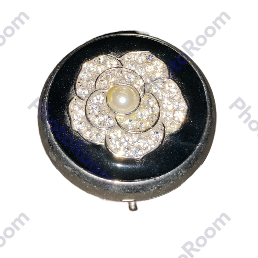 Pill box